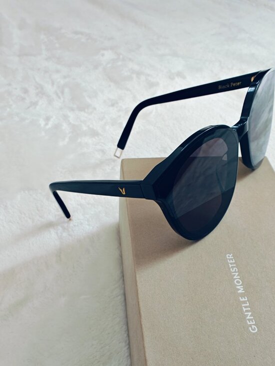Gentle Monster Black Peter Classic Sunglasses main image 5